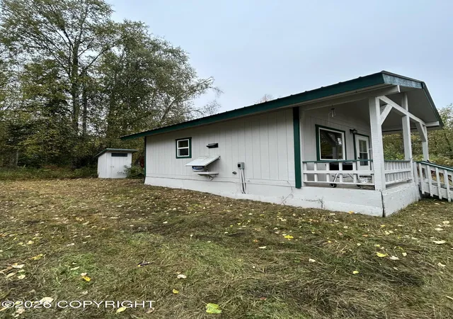 Photo 2 of Single family home for sale at 22081 S I St, Talkeetna, AK 99676 | MLS# 26-12101 | Listing updated on 2026-09-21