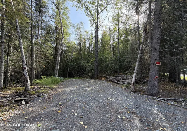 Photo 3 of Sale Pending at 33700 Seward Hwy, Moose Pass, AK 99631 | MLS# 26-11990 | Listing updated on 2026-10-10