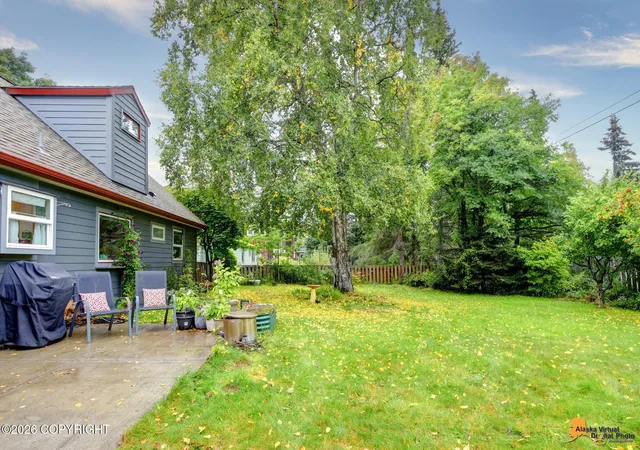 Photo 35 of Sale Pending at 2207 Turnagain Pkwy, Anchorage, AK 99517 | MLS# 26-12275 | Listing updated on 2026-09-29