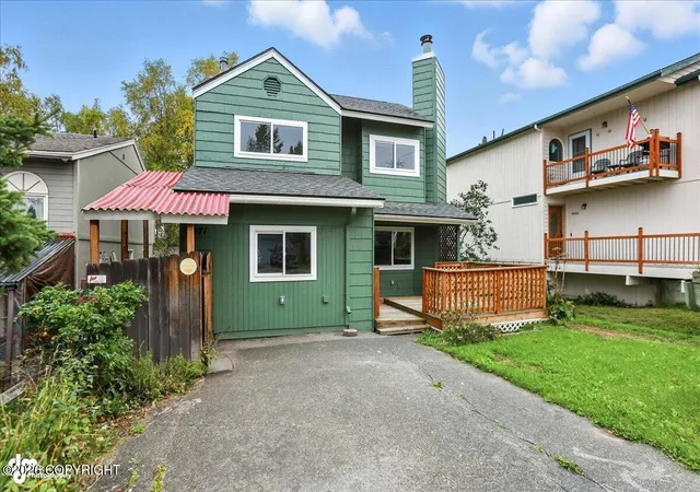 Photo 2 of Single family home for sale at 7071 Baxter Ter Cir, Anchorage, AK 99504 | MLS# 26-12111 | Listing updated on 2026-09-21