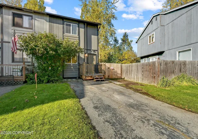 Photo 1 of Single family home for sale at 248 Yellow Leaf Cir, Anchorage, AK 99504 | MLS# 26-12250 | Listing updated on 2026-10-19