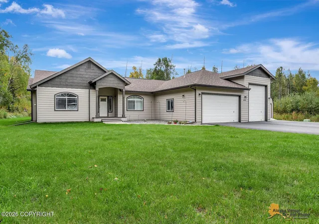 Photo 1 of Single family home for sale at 4450 W Murray Dr, Wasilla, AK 99623 | MLS# 26-12103 | Listing updated on 2026-10-22