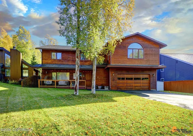 Photo 2 of Single family home for sale at 2920 Rocky Bay Cir, Anchorage, AK 99515 | MLS# 26-12009 | Listing updated on 2026-09-27
