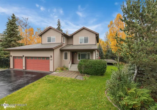 Photo 2 of Single family home for sale at 627 Orchid Cir, Anchorage, AK 99515 | MLS# 26-12121 | Listing updated on 2026-10-16