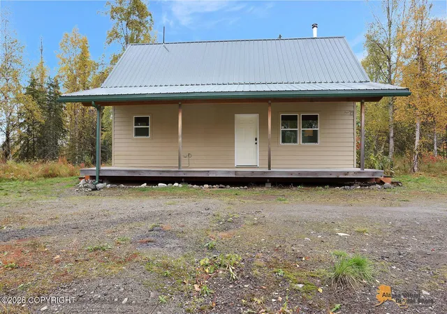 Photo 2 of Single family home for sale at 12813 W Willow Fishhook Rd, Willow, AK 99688 | MLS# 26-12241 | Listing updated on 2026-09-23