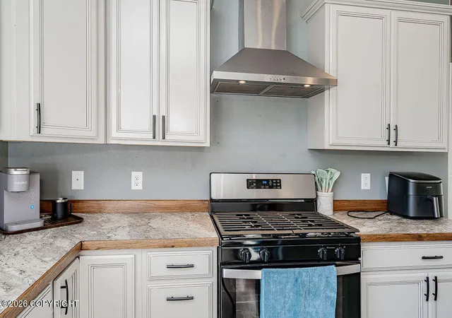 Photo 2 of Sale Pending at 49126 Gemini Ct, Soldotna, AK 99669 | MLS# 26-12344 | Listing updated on 2026-10-05