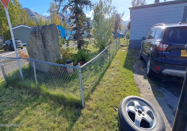 Photo 3 of Manufactured home for sale at 2221 E Muldoon Rd #400, Anchorage, AK 99504 | MLS# 26-12312 | Listing updated on 2026-09-24
