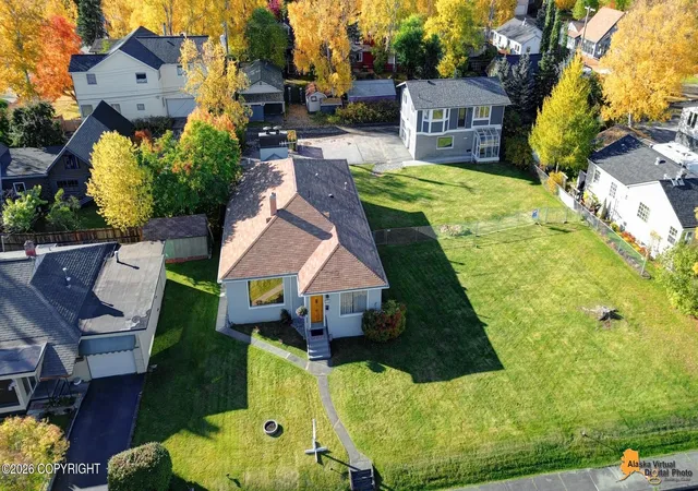 Photo 3 of Single family home for sale at 1560 G St, Anchorage, AK 99501 | MLS# 26-12680 | Listing updated on 2026-10-03