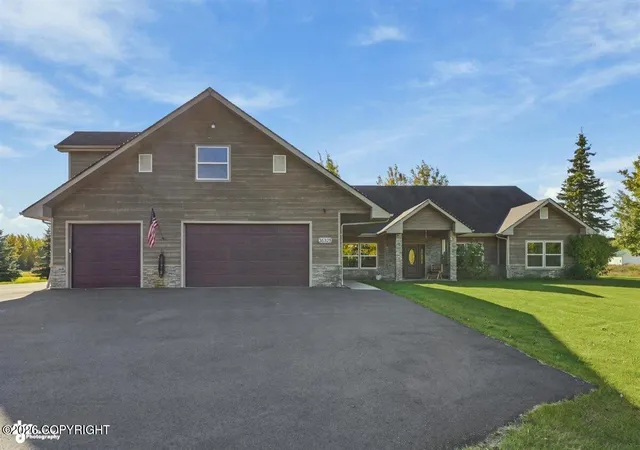 Photo 2 of Single family home for sale at 36325 Stinson Cir, Sterling, AK 99672 | MLS# 26-12365 | Listing updated on 2026-09-26