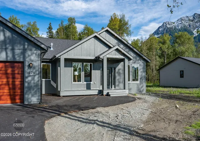Photo 3 of Single family home for sale at 5741 S Gates St, Palmer, AK 99645 | MLS# 26-12308 | Listing updated on 2026-09-24