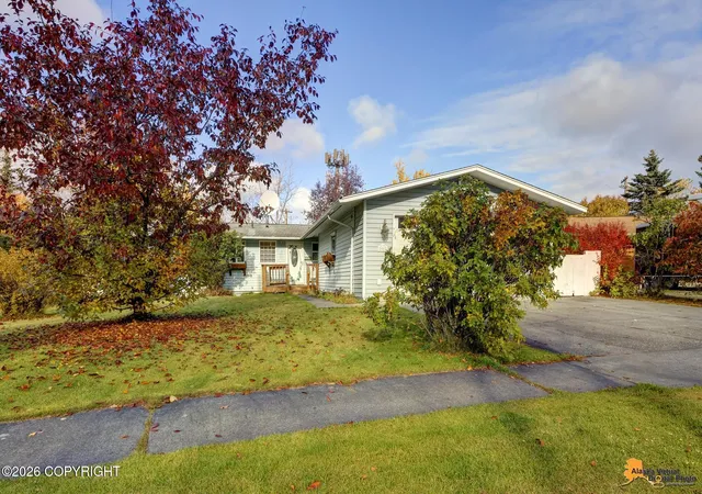 Photo 3 of Sale Pending at 2912 Emory St, Anchorage, AK 99508 | MLS# 26-12455 | Listing updated on 2026-10-13