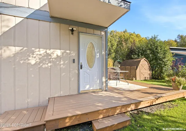 Photo 2 of Sale Pending at 8145 Country Woods Dr, Anchorage, AK 99502 | MLS# 26-12335 | Listing updated on 2026-09-28