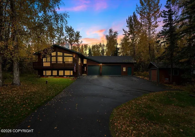 Photo 2 of Sale Pending at 1031 E Susitna Bay, Wasilla, AK 99654 | MLS# 26-12676 | Listing updated on 2026-10-06