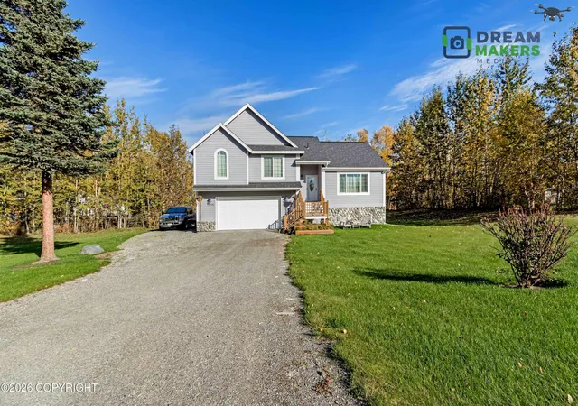 Photo 1 of Sale Pending at 2925 S Emperors Cir, Wasilla, AK 99623 | MLS# 26-12715 | Listing updated on 2026-10-09