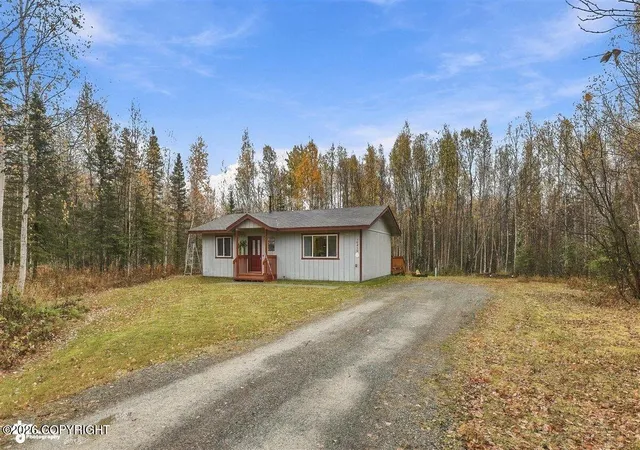 Photo 1 of Sale Pending at 10410 W Pinckney Dr, Wasilla, AK 99623 | MLS# 26-12632 | Listing updated on 2026-10-14