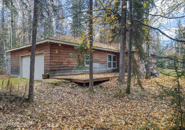 Photo 1 of Sale Pending at 1088 Eliz St, North Pole, AK 99705 | MLS# 26-12554 | Listing updated on 2026-10-21