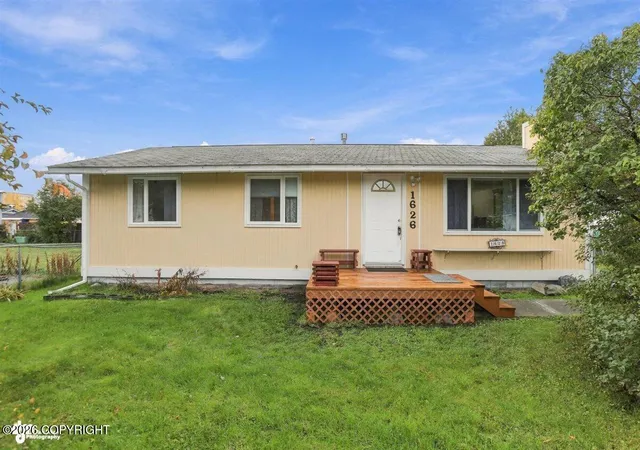Photo 2 of Sale Pending at 1626 Tamarra Cir, Anchorage, AK 99508 | MLS# 26-12599 | Listing updated on 2026-10-05
