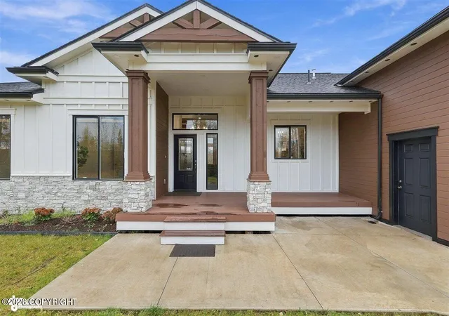 Photo 2 of Single family home for sale at 5980 S Pavilof Cir, Wasilla, AK 99623 | MLS# 26-12579 | Listing updated on 2026-10-14