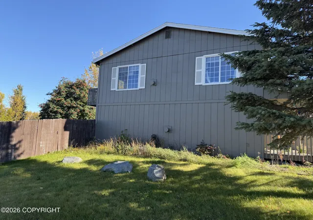 Photo 3 of Sale Pending at 4001 Red Talon Dr, Anchorage, AK 99507 | MLS# 26-12580 | Listing updated on 2026-10-08