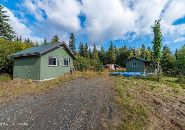 Photo 3 of Single family home for sale at 54908 Wilshire Dr, Homer, AK 99603 | MLS# 26-12601 | Listing updated on 2026-10-01
