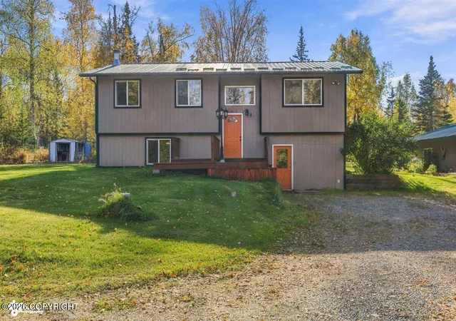 Photo 1 of Single family home for sale at 8320 W Wayne Cir, Wasilla, AK 99623 | MLS# 26-12678 | Listing updated on 2026-10-08