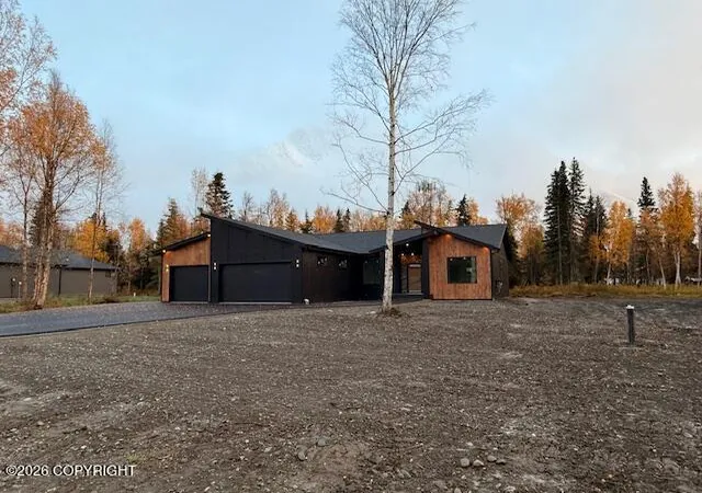 Photo 3 of Single family home for sale at 15128 E Alpine Cir, Palmer, AK 99645 | MLS# 26-12666 | Listing updated on 2026-10-02