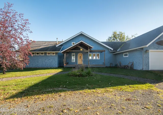 Photo 2 of Single family home for sale at 51891 E End Rd, Homer, AK 99603 | MLS# 26-12792 | Listing updated on 2026-10-06
