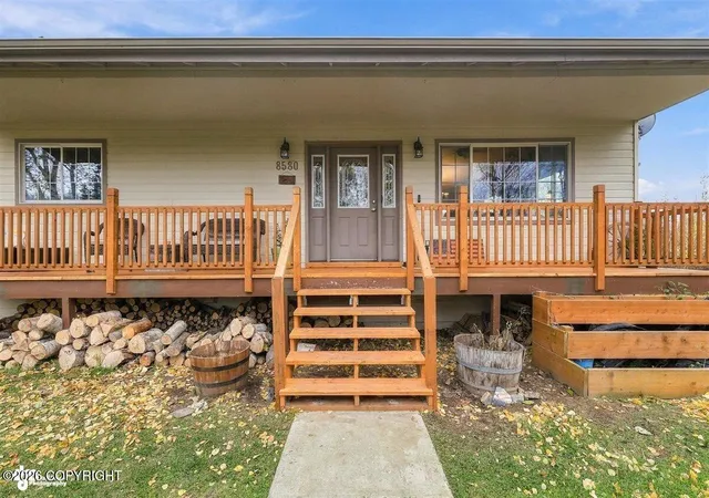 Photo 3 of Single family home for sale at 8580 E Highlander Cir, Palmer, AK 99645 | MLS# 26-12892 | Listing updated on 2026-10-08