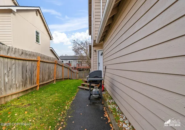 Photo 4 of Single family home for sale at 8925 Joy Cir, Anchorage, AK 99502 | MLS# 26-13029 | Listing updated on 2026-10-15