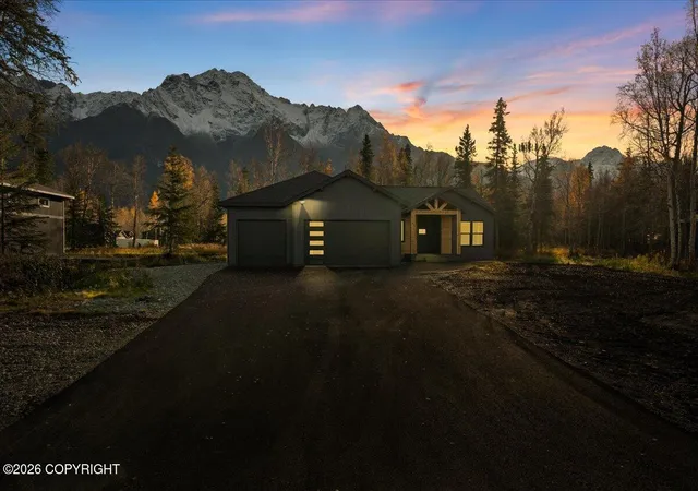 Photo 3 of Single family home for sale at 15188 E Alpine Cir, Palmer, AK 99645 | MLS# 26-13038 | Listing updated on 2026-10-15
