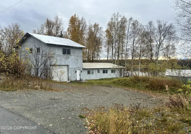 Photo 2 of Sale Pending at 1267 N Brass Ring Dr, Wasilla, AK 99623 | MLS# 26-12918 | Listing updated on 2026-10-14