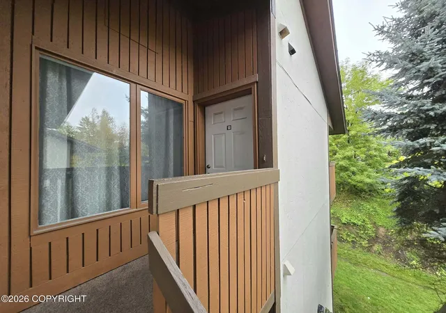 Condo for sale at 7222 Foxridge Cir #14-H, Anchorage, AK 99518 | MLS# 26-12946