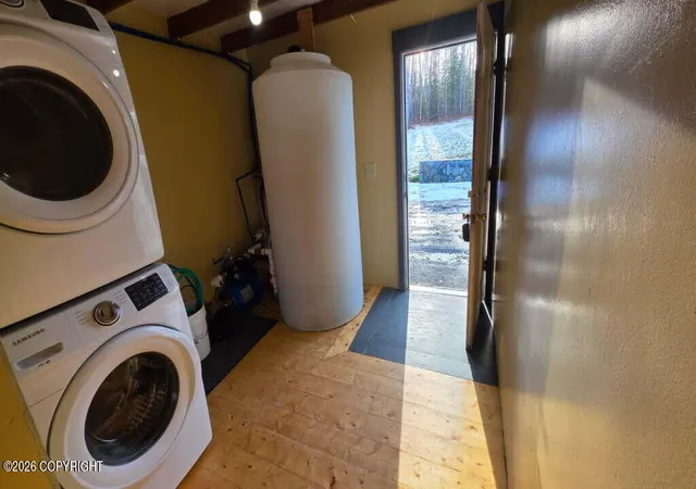 Photo 2 of Single family home for sale at Mi 915 Richardson Hwy, Copper Center, AK 99573 | MLS# 26-13044 | Listing updated on 2026-10-13