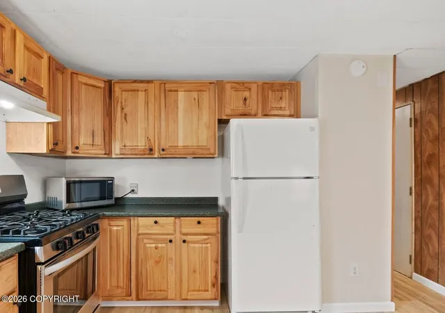 Photo 4 of Manufactured home for sale at 1200 W Dimond Blvd #1304, Anchorage, AK 99515 | MLS# 26-12970 | Listing updated on 2026-10-14