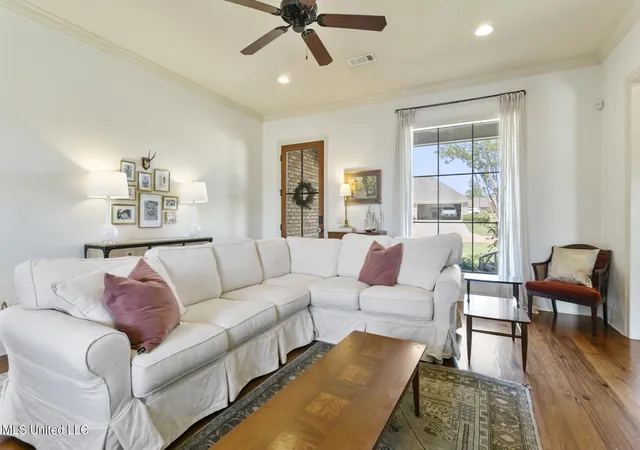 Photo 2 of Single family home for sale at 271 Rockbridge Dr, Madison, MS 39110 | MLS# 4161310 | Listing updated on 2026-09-21