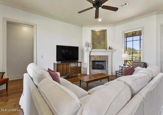 Photo 3 of Single family home for sale at 271 Rockbridge Dr, Madison, MS 39110 | MLS# 4161310 | Listing updated on 2026-09-21