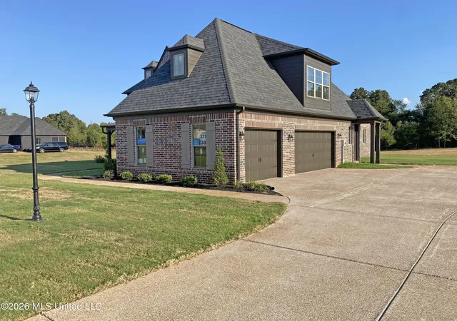Photo 2 of Sale Pending at 321 Cedar Crst Cvs, Byhalia, MS 38611 | MLS# 4135273 | Listing updated on 2026-09-16