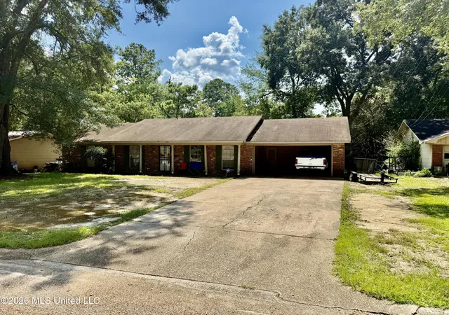Photo 1 of Multi family home for sale at 205 Beechcrest Dr, Jackson, MS 39211 | MLS# 4135358 | Listing updated on 2026-09-09