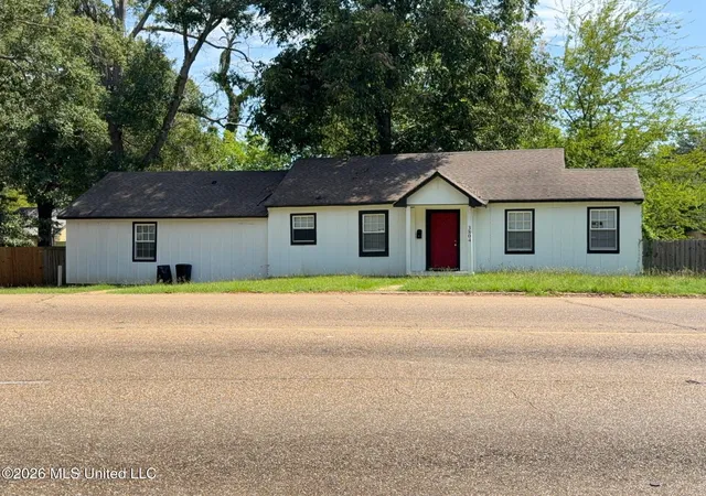 Photo 1 of Single family home for sale at 3804 Saint Francis St, Jackson, MS 39206 | MLS# 4137270 | Listing updated on 2026-09-10