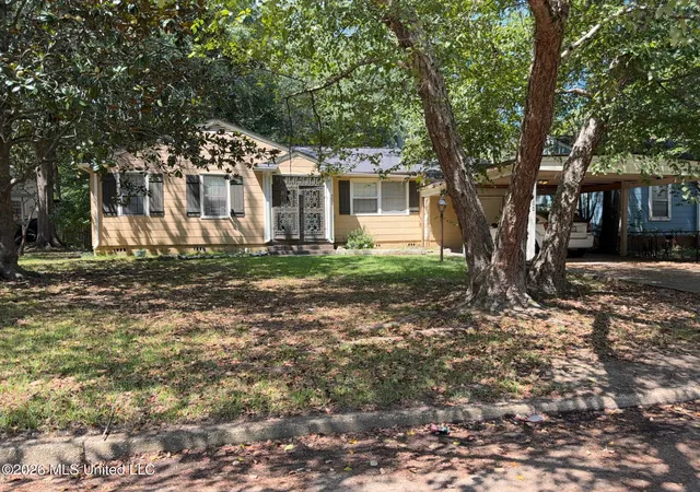 Photo 2 of Single family home for sale at 4805 Maplewood Dr, Jackson, MS 39206 | MLS# 4137273 | Listing updated on 2026-09-10
