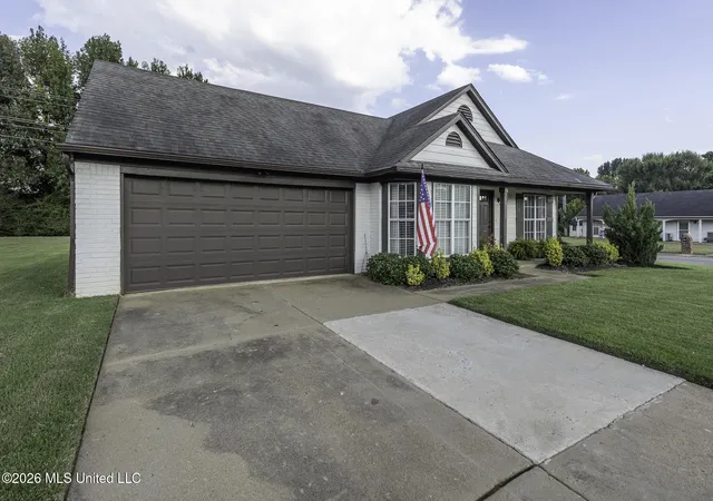 Photo 1 of Sale Pending at 10650 Stephenson Ln, Olive Branch, MS 38654 | MLS# 4161601 | Listing updated on 2026-09-17