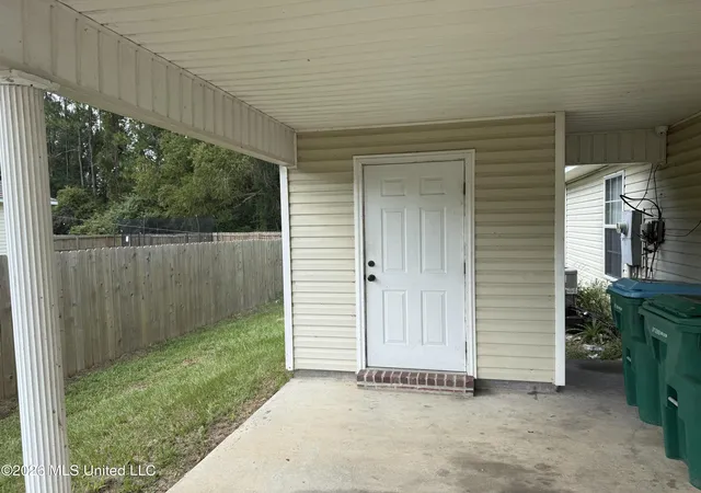 Photo 3 of Single family home for sale at 3303 55th Avenue, Gulfport, MS 39501 | MLS# 4143577 | Listing updated on 2026-10-06