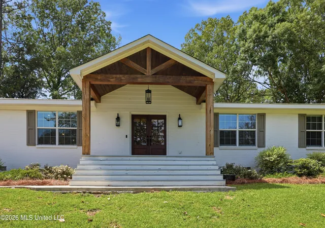 Photo 3 of Single family home for sale at 573 Clinton Tinnin Rd, Clinton, MS 39056 | MLS# 4163433 | Listing updated on 2026-10-08