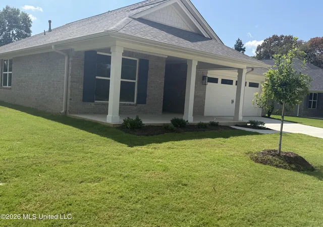 Photo 3 of Single family home for sale at 8985 Jackson Ln, Olive Branch, MS 38654 | MLS# 4146617 | Listing updated on 2026-09-14