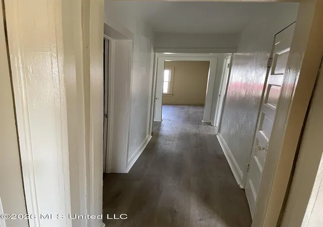 Photo 3 of Single family home for sale at 2011 Carrollton Ave, Greenwood, MS 38930 | MLS# 4147442 | Listing updated on 2026-09-08