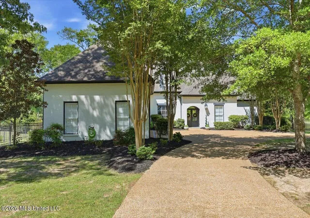 Photo 2 of Single family home for sale at 131 Wildwood Dr, Madison, MS 39110 | MLS# 4148937 | Listing updated on 2026-09-05