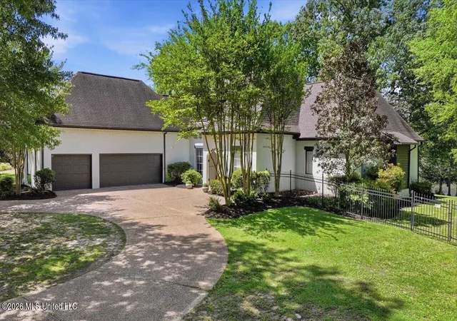 Photo 3 of Single family home for sale at 131 Wildwood Dr, Madison, MS 39110 | MLS# 4148937 | Listing updated on 2026-09-05