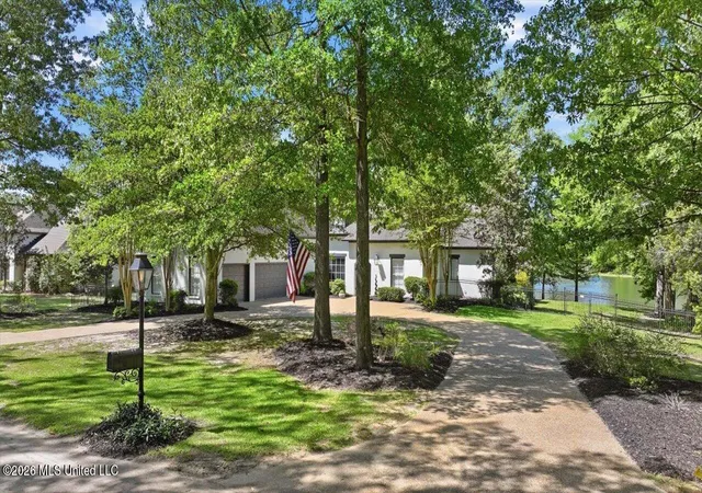 Photo 3 of Single family home for sale at 131 Wildwood Dr, Madison, MS 39110 | MLS# 4148937 | Listing updated on 2026-09-05