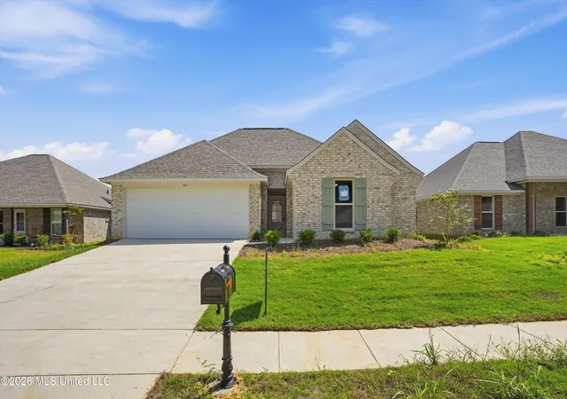 Photo 1 of Single family home for sale at 523 Stone Brk Pl, Brandon, MS 39042 | MLS# 4149615 | Listing updated on 2026-10-19