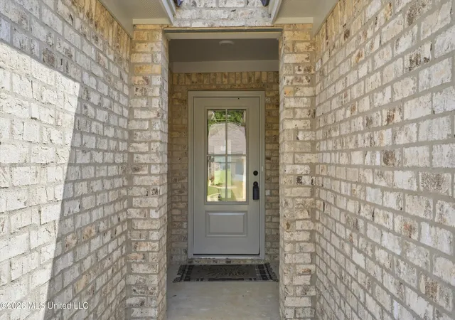 Photo 3 of Single family home for sale at 523 Stone Brk Pl, Brandon, MS 39042 | MLS# 4149615 | Listing updated on 2026-10-19